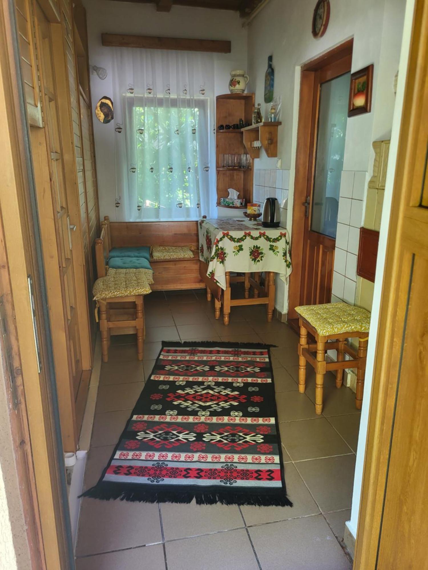 Appartement Casa Roza à Breaza  Extérieur photo
